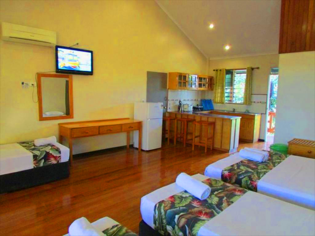 Hotels and Resorts in Fiji | Wailoaloa Beach Resort Fiji Islands | Mountain View Self Contained Studio Villas in Fiji Island Resorts